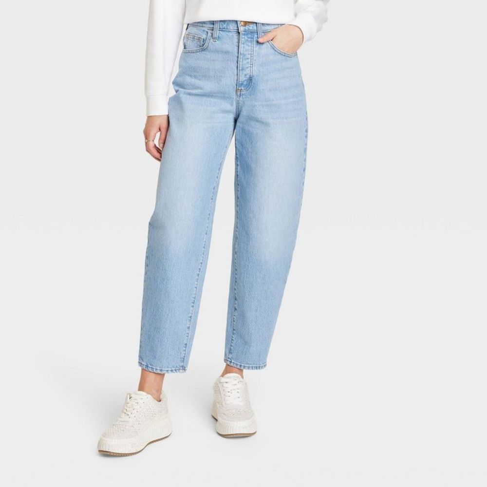 Women's Super-High Rise Tapered Balloon Jeans - Universal Thread Medium Was